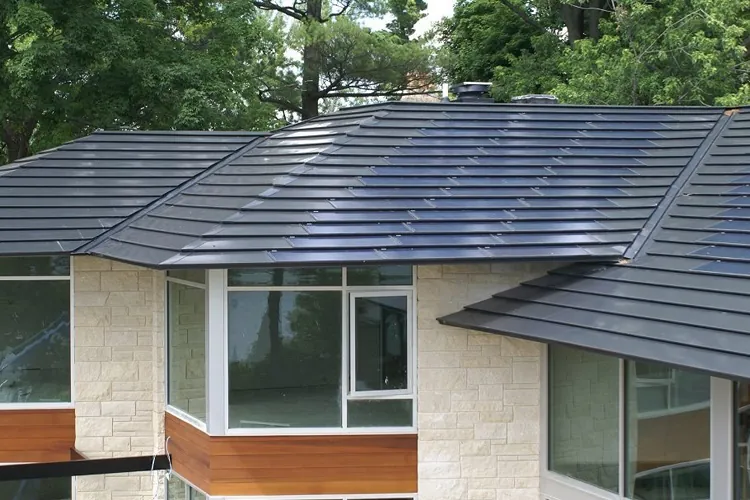 1 - solar roof tiles are another option for homeowners seeking to add value to their properties 1 - les tuiles solaires sont une autre option pour les propriétaires cherchant à ajouter de la valeur à leurs propriétés
